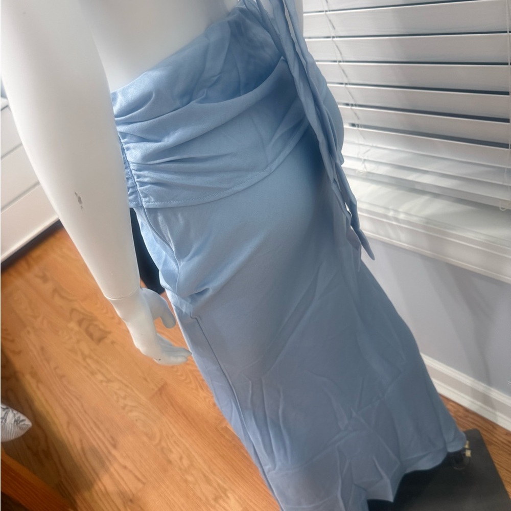 Missguided Light Blue Halter Maxi Dress - Picture 5 of 5